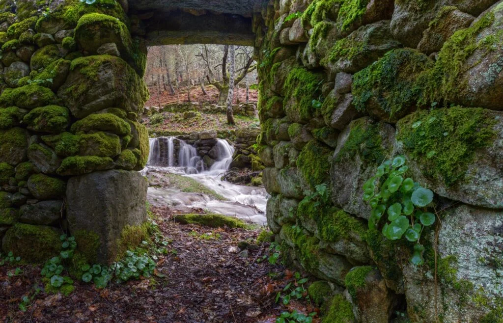 Ancient mill on the Ribeira Sacra